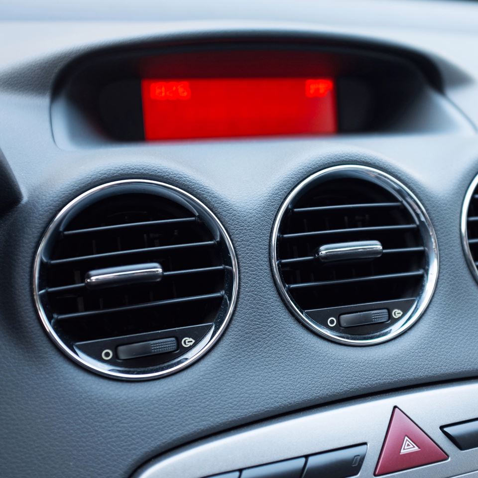 Air-Con Regassing 1 - Sierra Garage - Grays, Essex