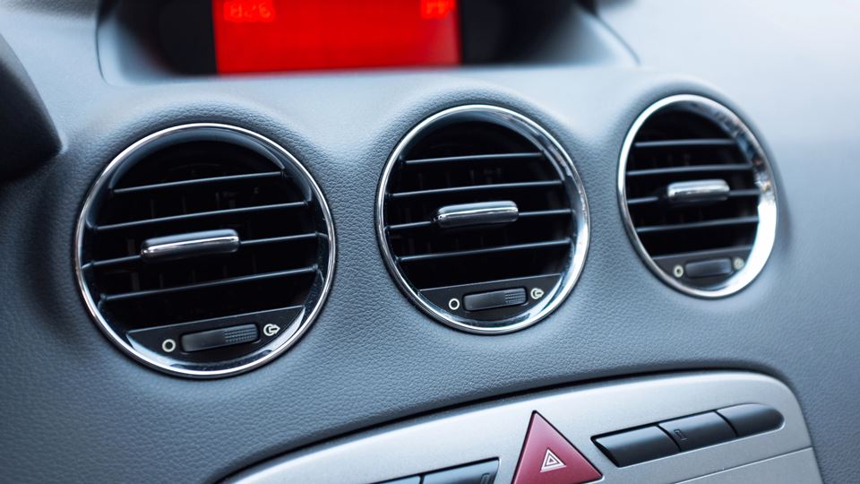 Air-Con Regassing 1 - Sierra Garage - Grays, Essex