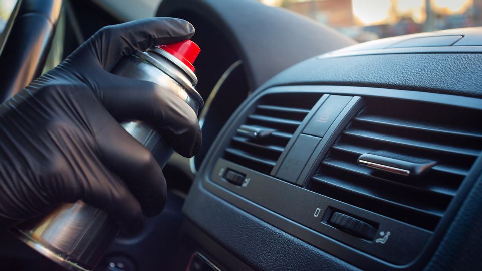 Air-Con Regassing 3 - Sierra Garage - Grays, Essex